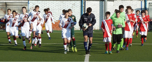 Prestigioso ingresso in campo, avversario il Torino F.C.